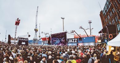 Elbjazz-Outdoor-Hauptbühne Blohm & Voss, Elbjazz-Artist in Residence-Pianistin Julia Hülsmann: „Jazz ist für mich Freiheit.“ ©Dario Dumancic, Elbjazz Festival