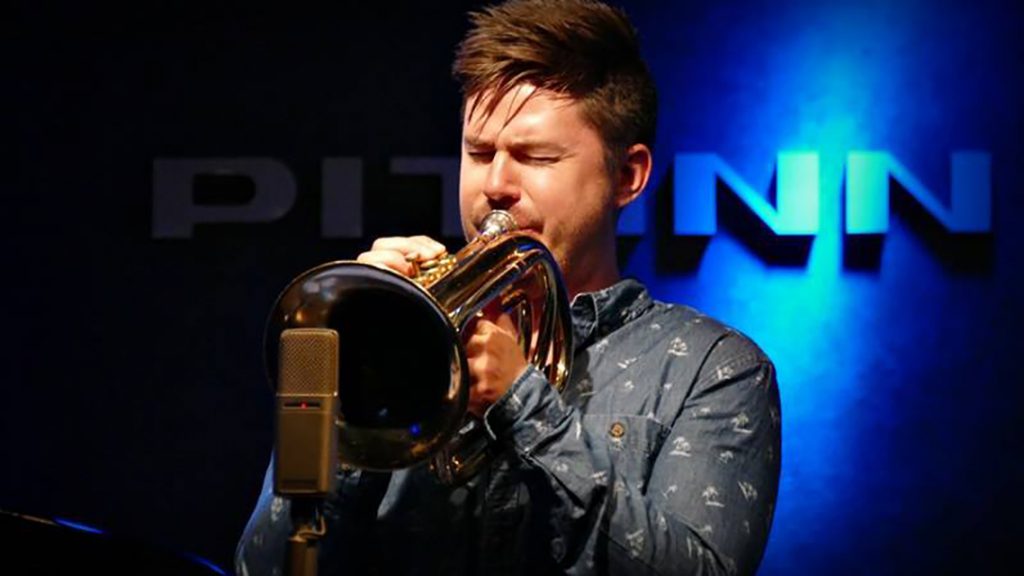 „Voyage“ ist ein Album von schierer Schönheit und frischem originellen Sound, sehr melodisch, von rhythmischer Stärke, voller ungewöhnlicher Klangfarben. ©Daniel Herskedal