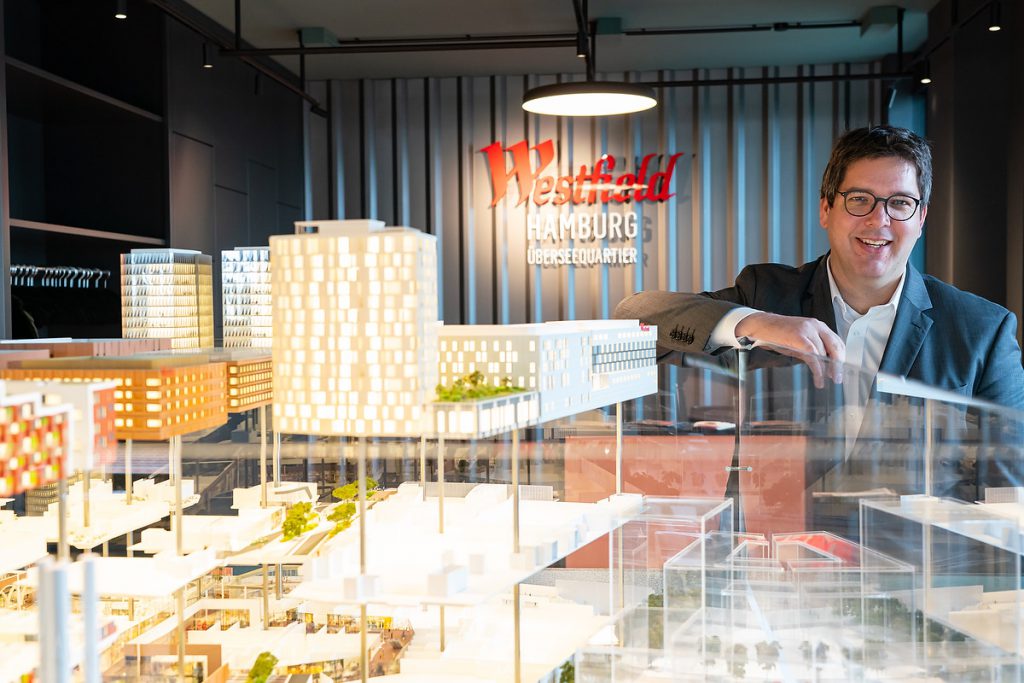 Dirk Hünerbein, Director of Development Germany bei Unibail-Rodamco-Westfield: „Der interaktive Showroom wird vielfältig nutzbar sein: für Community-Events und Nachbarschaftsveranstaltungen, für Pressegespräche oder Termine mit Stakeholdern.“ © Thomas Hampel