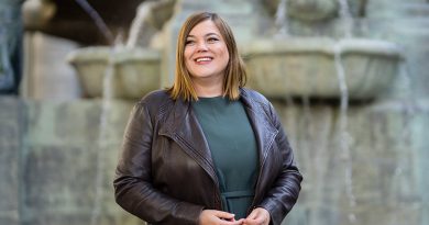 Katharina Fegebank, Senatorin für Wissenschaft, Forschung und Gleichstellung: „Die Hafenwirtschaft ist ja die Herzkammer unseres wirtschaftlichen Erfolgs. Es ist wichtig, auch ihre Belange und Sorgen zu hören.“ © GRÜNE Hamburg