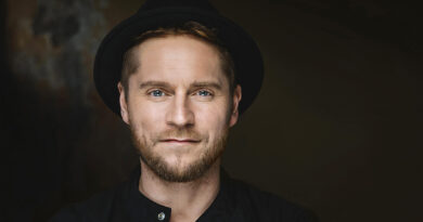Singer-Songwriter Johannes Oerding macht mit beim Charity-Festival #lauterwerden zugunsten der Soloselbstständigen hinter der Bühne, die seit März in der Corona-Krise keine Unterstützung erhalten haben. © #lauterwerden | Live Nation Deutschland