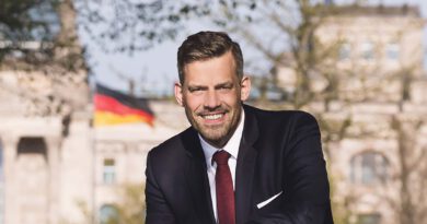 Bezirkschef Falko Droßmann /SPD) möchte in Berlin Spuren hinterlassen: „Ich kann hier arbeiten so viel ich will, von Hamburg-Mitte aus kann ich nichts an den Grundsätzen verändern.“ @ Privat