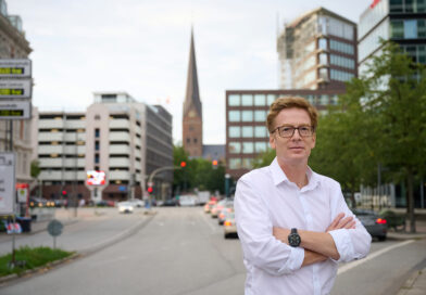 »Eine Oper mit Fußweg über der Willy-Brandt-Straße«